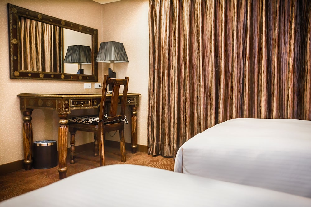 Cai She Hotel 26/48
