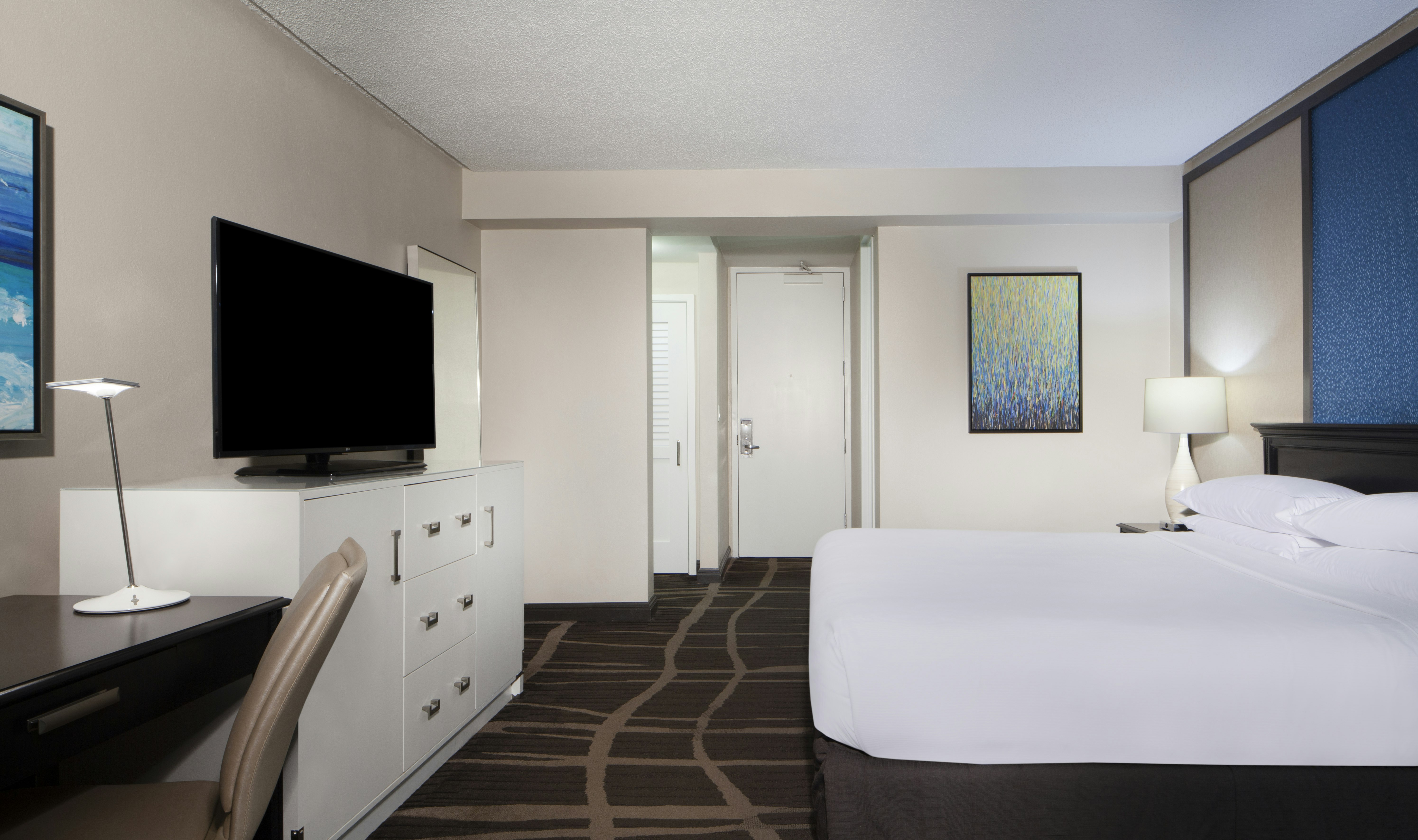 PURE, WELLNESS, KING BED