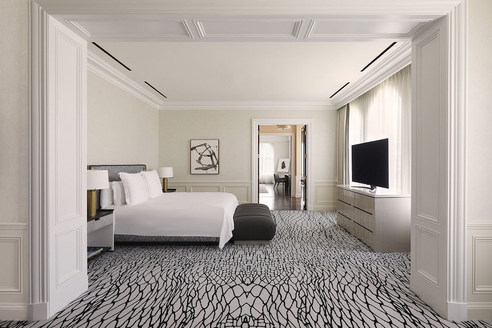 1 BEDROOM, WILSHIRE, SUITE