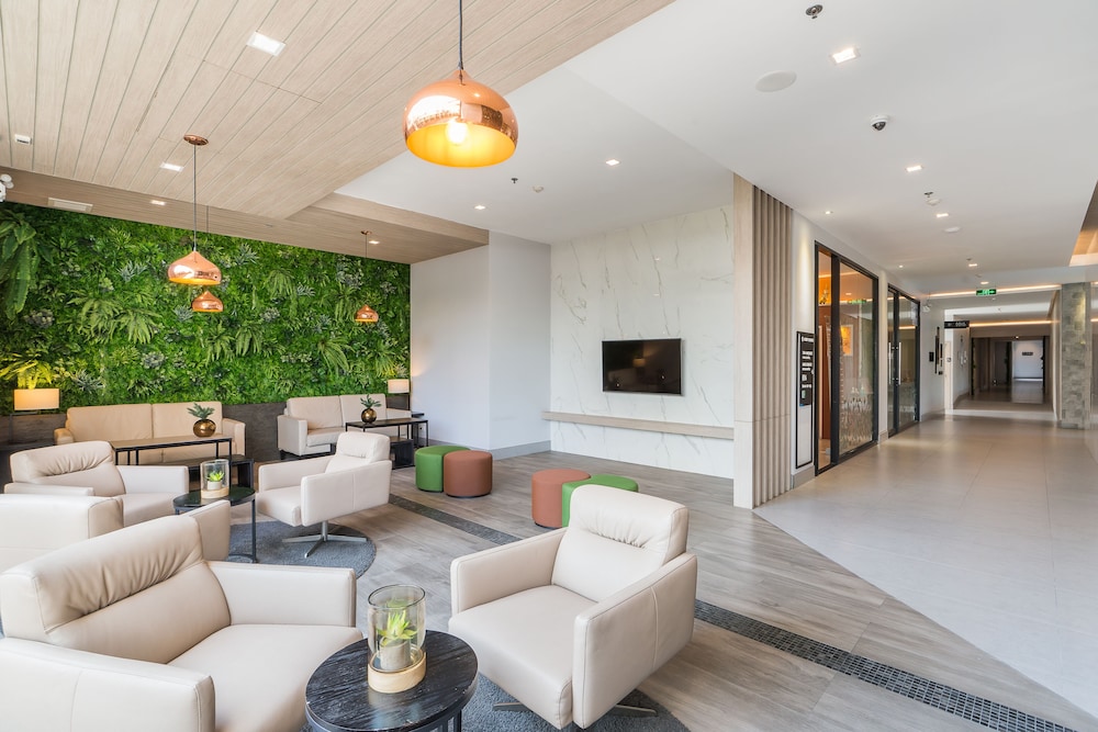 Lobby at Arden Hotel And Residence, PATTAYA