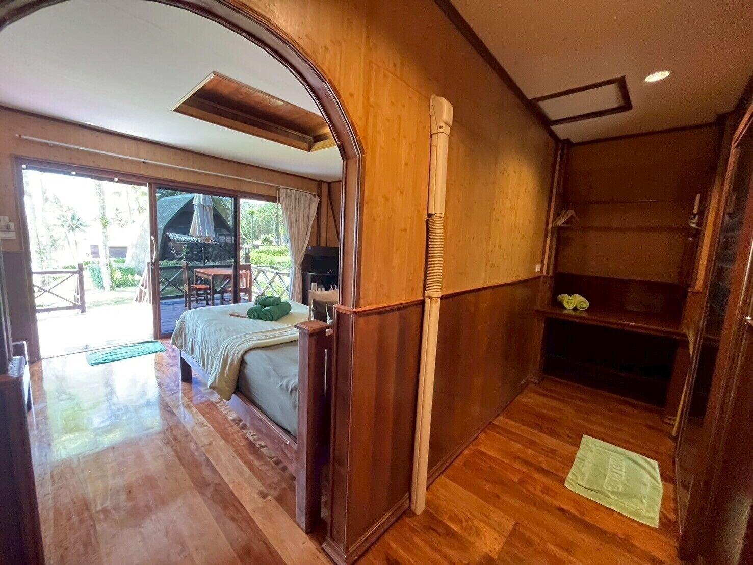 Bali, King Bed, Partial Sea View