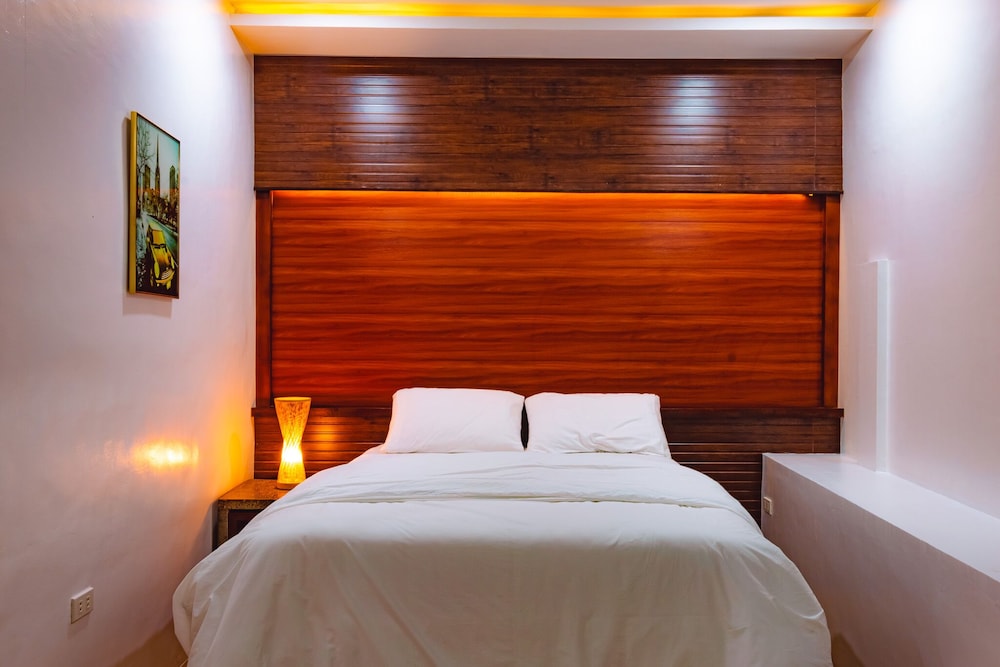 1 BEDROOM, FAMILY, VILLA