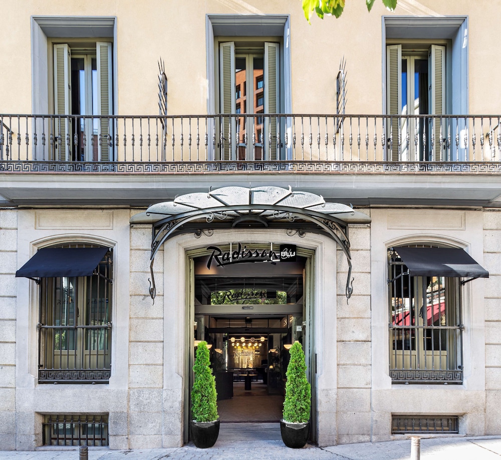 RADISSON BLU MADRID PRADO 2/74