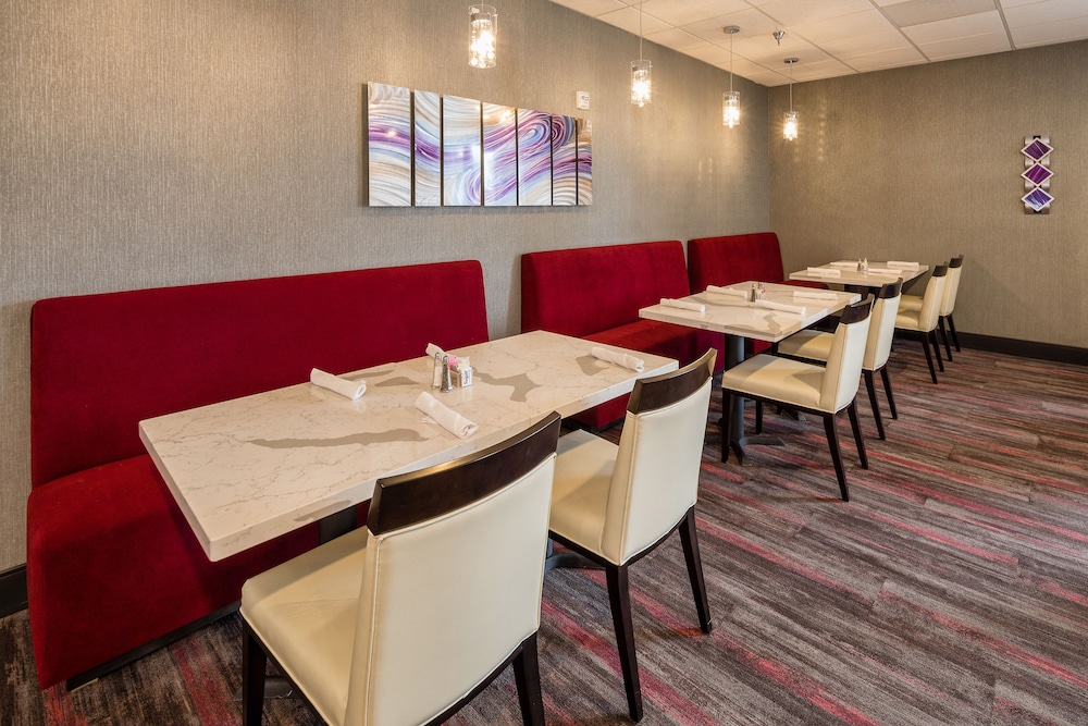 Radisson Hotel Oakland Airport 47/63