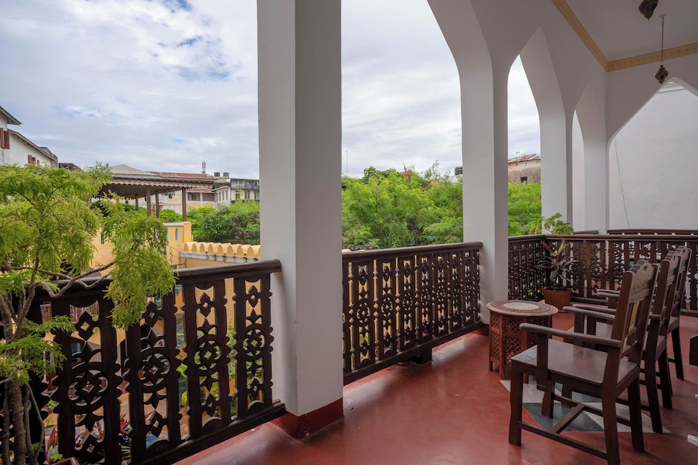 Mizingani Seafront Hotel 58/80