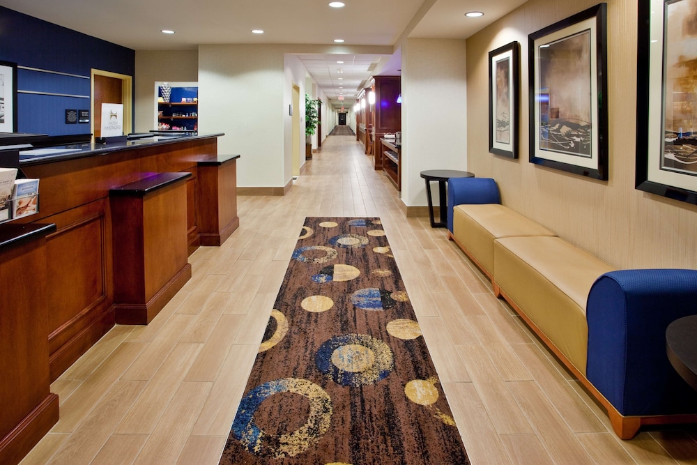 Hampton Inn Suites Atl Six Flags 14/61