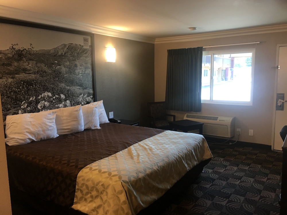 Hotel Seville 32/59