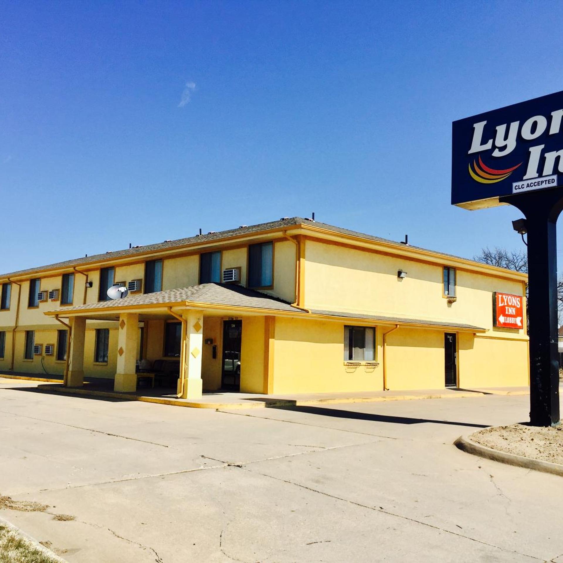 Lyons Inn 1/17