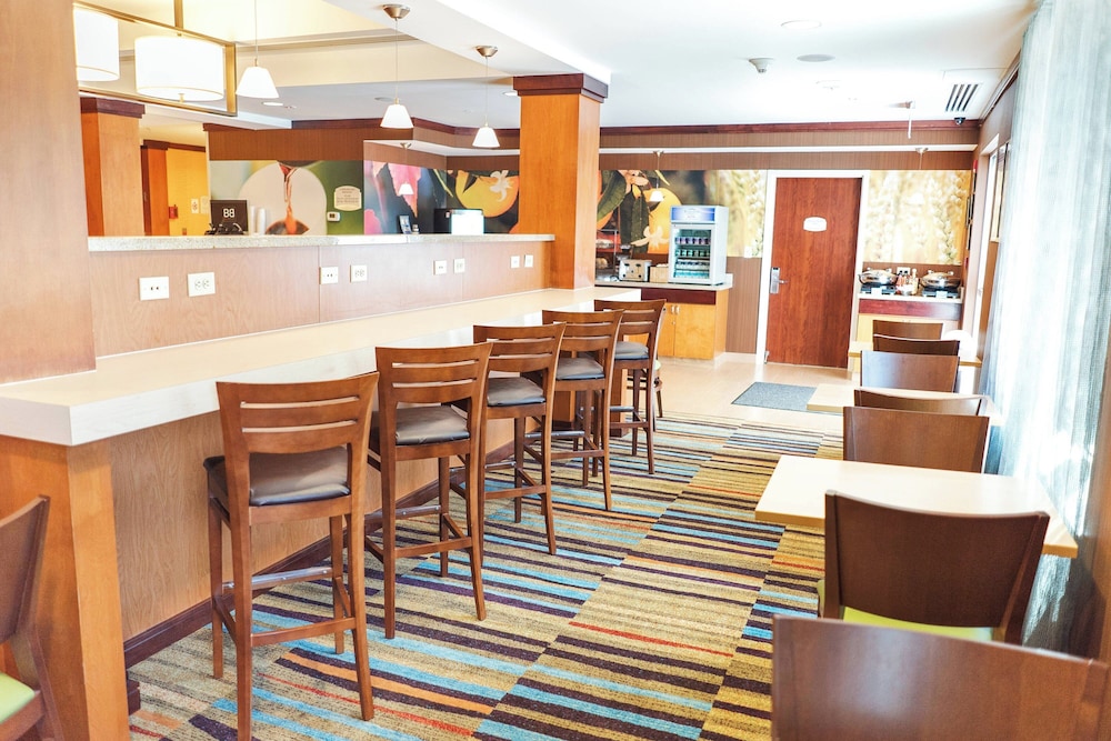 Fairfield Inn Medford Long Island 36/50