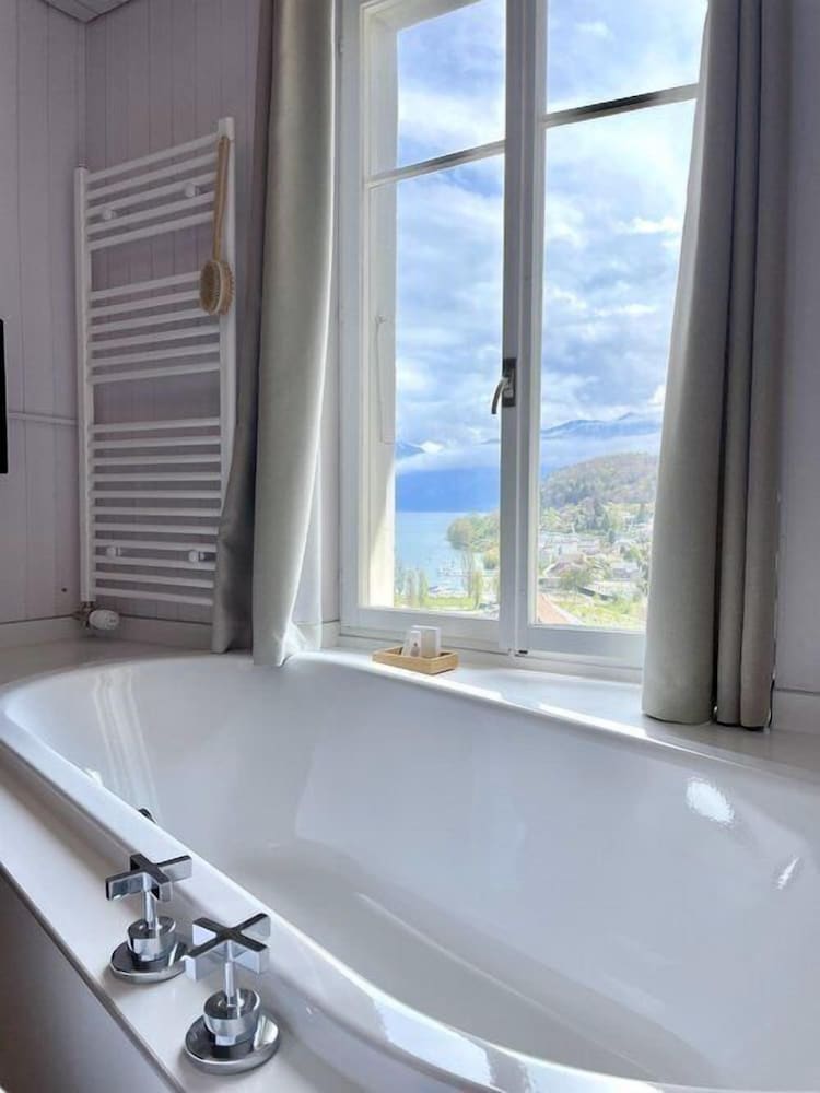 La Belle Vue Boutique Hotel And Cafe 50/50