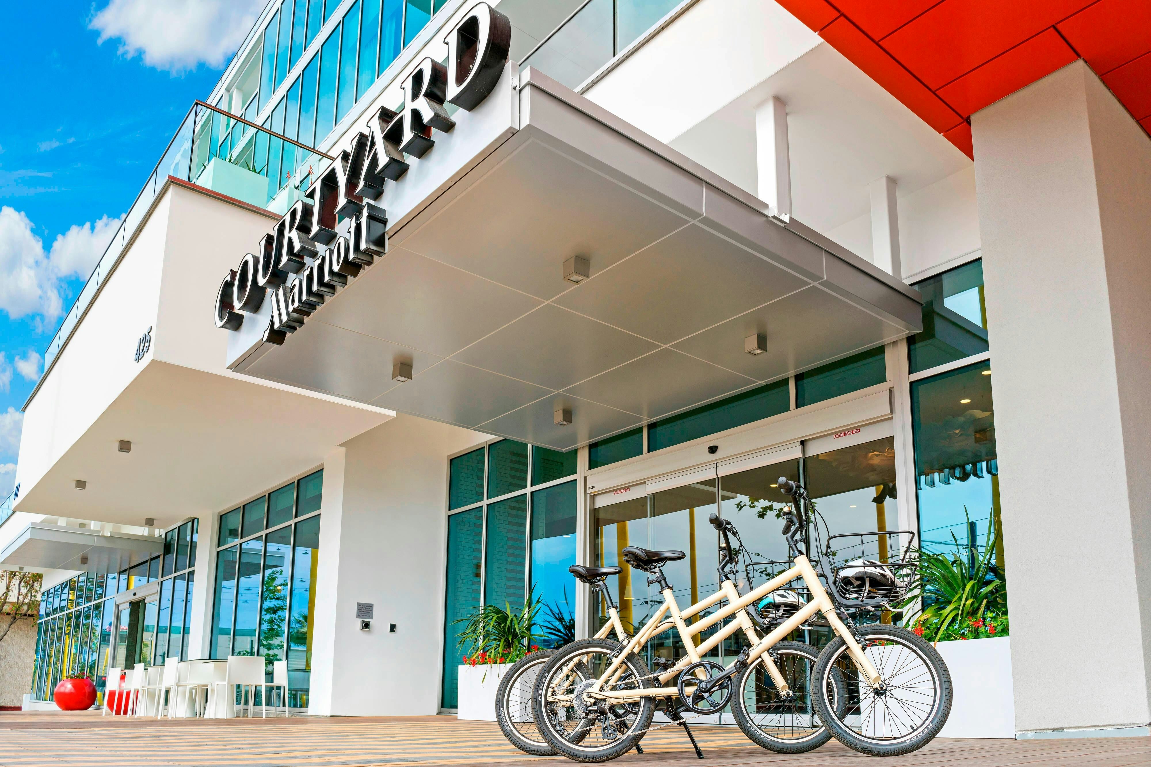 Courtyard by Marriott Santa Monica in SANTA MONICA - CA