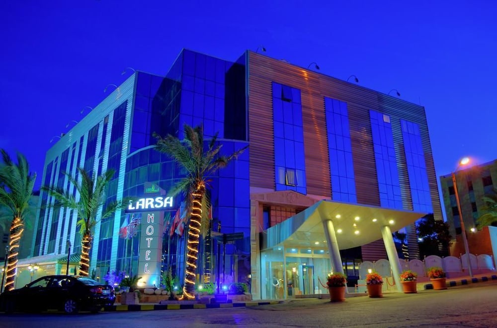 LARSA HOTEL 1/48