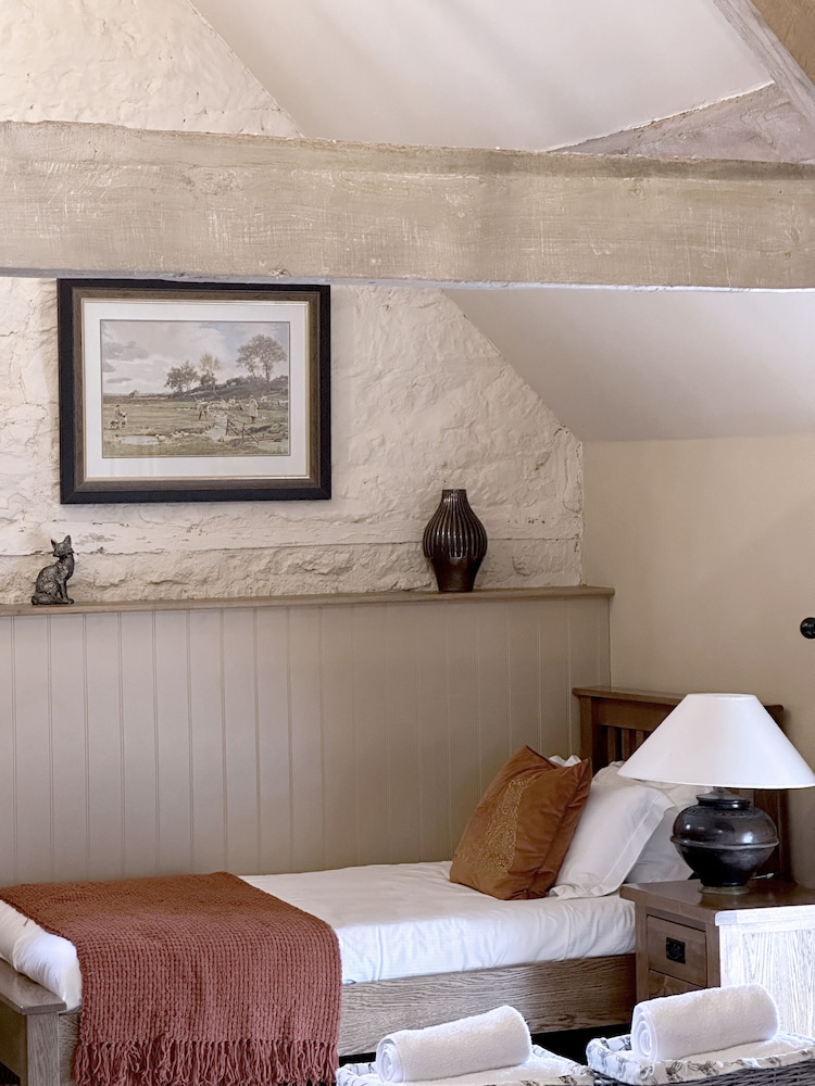 The Crown Inn 13/44
