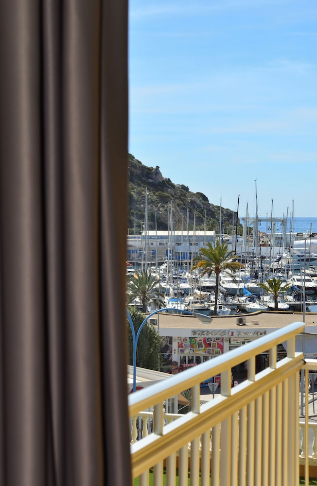 Porto Calpe 7/77