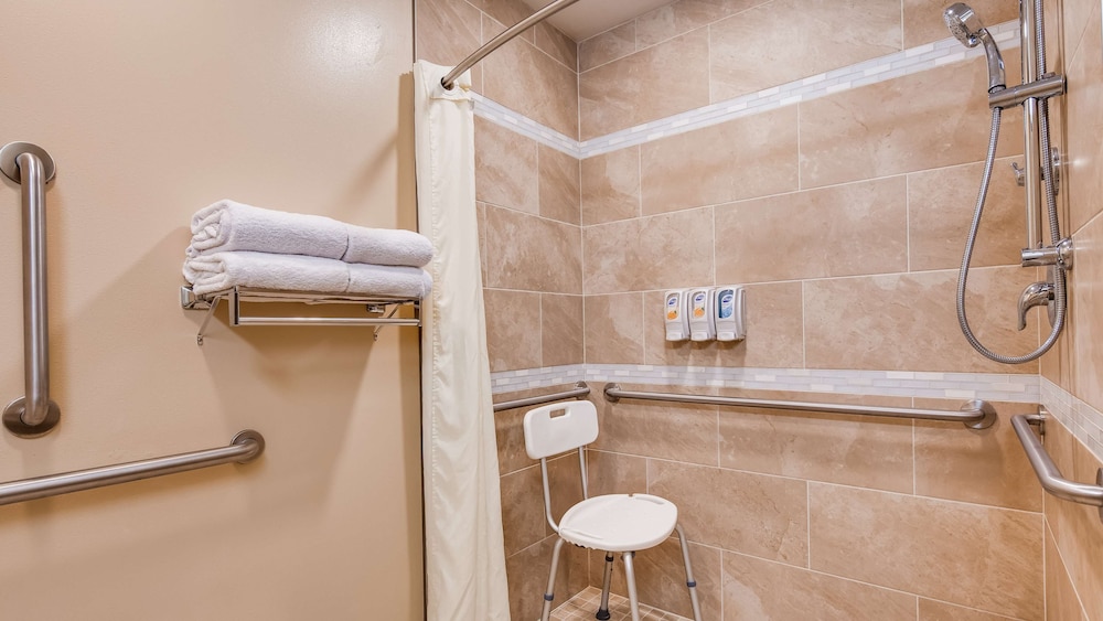 Best Western Plus Grapevine Inn 17/42