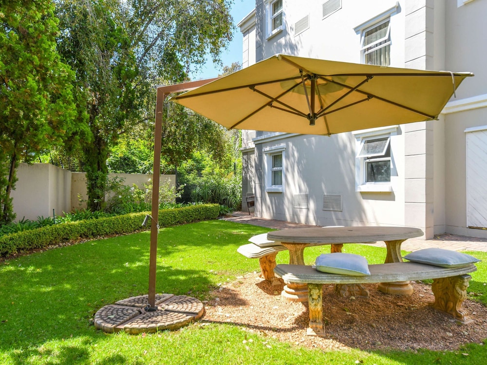 Mercure Johannesburg Randburg Hotel 52/57