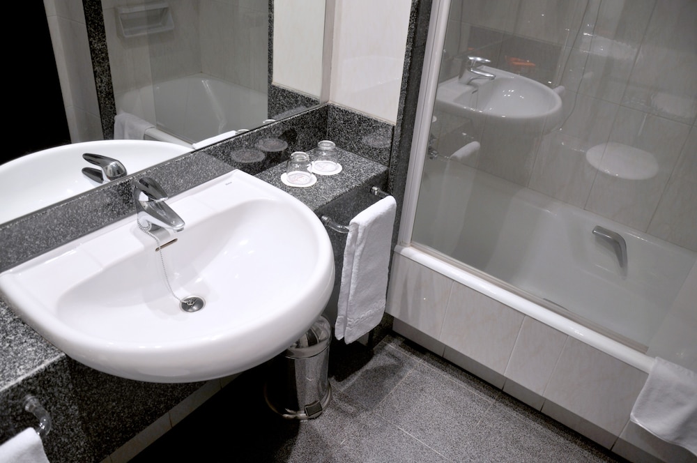 Hotel Clarin 38/40