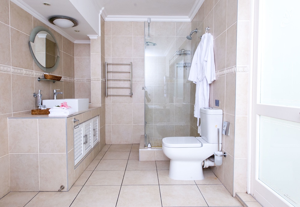 Forest Manor Boutique Guesthouse 35/40