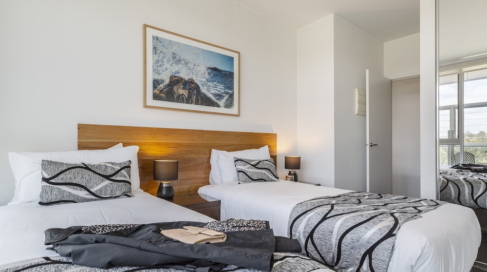 2 BEDROOMS, APARTMENT