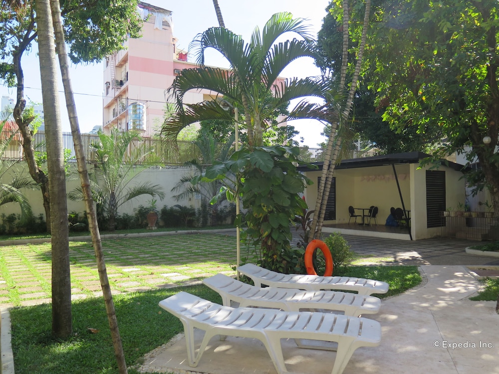 Vacation Hotel Cebu 24/33