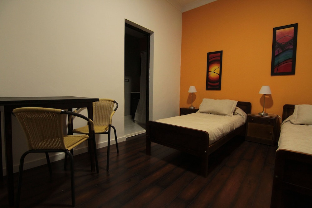 STANDARD, TWIN BEDS