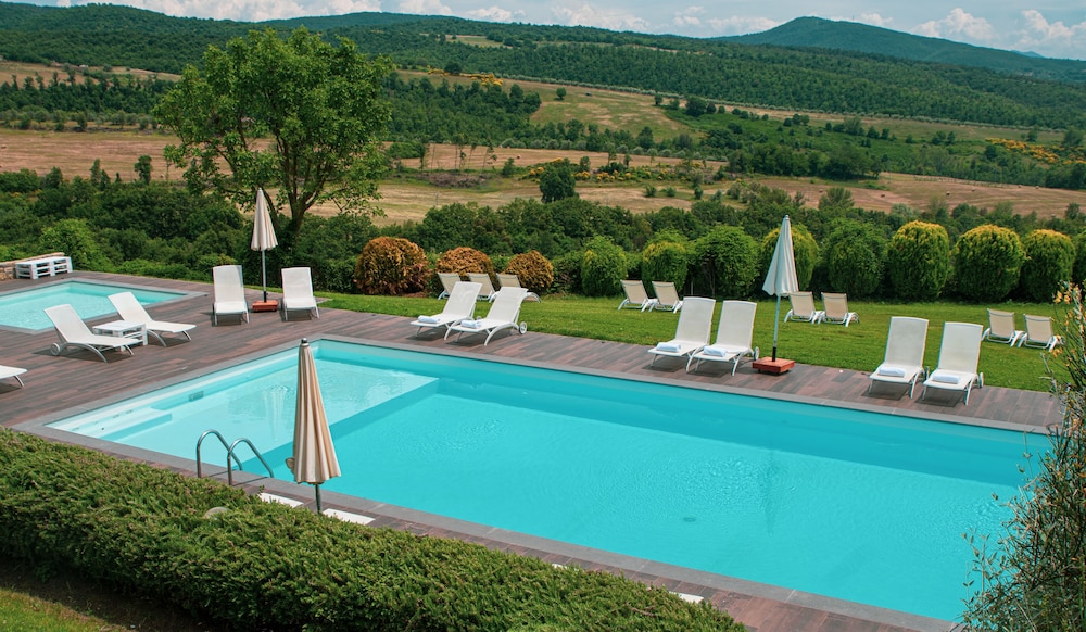 Relais Borgo San Faustino 48/50