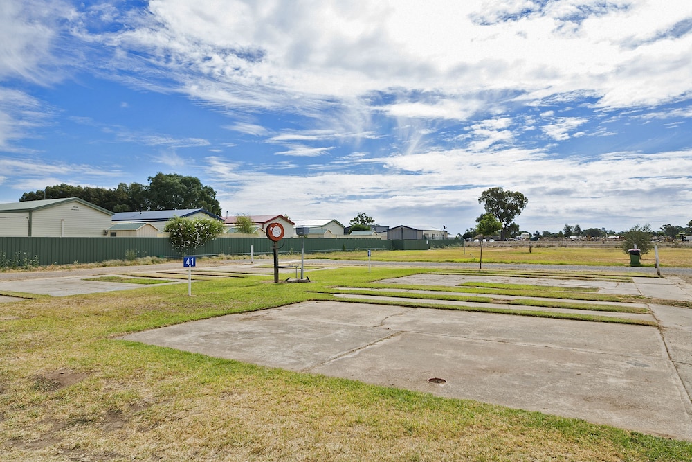 Benalla Tourist Park 36/48