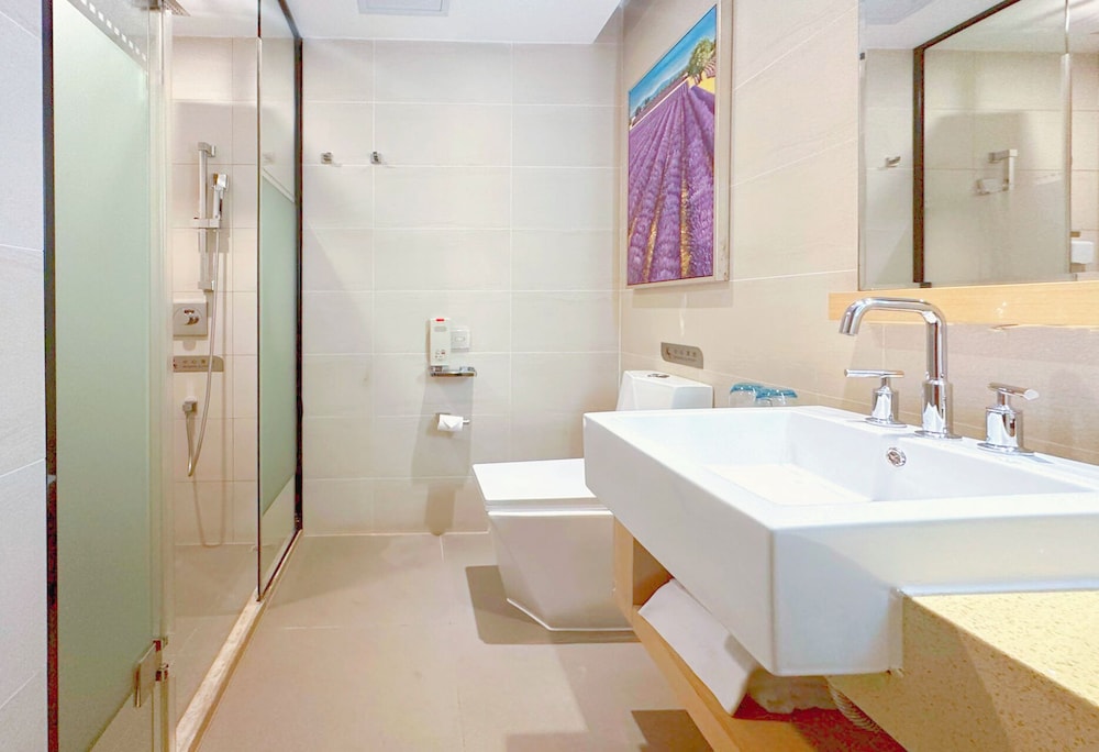 Lavande Hotel Baiyun International Airport Branch 46/51