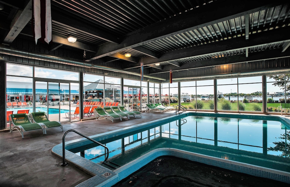 Holiday Inn Grand Haven-Spring Lake, an IHG Hotel 31/52