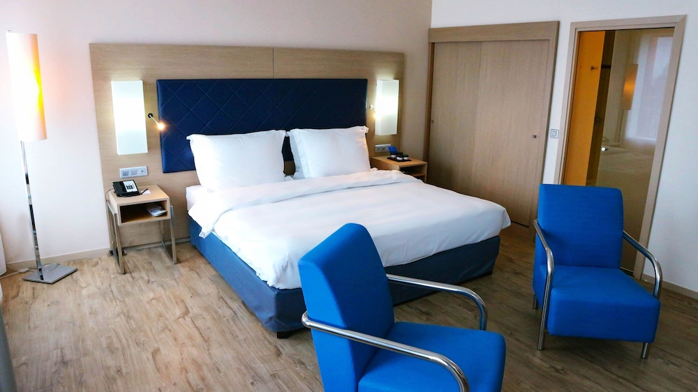 Radisson Blu Hotel Toulouse Airport Formerly Radisson Sas 13/74