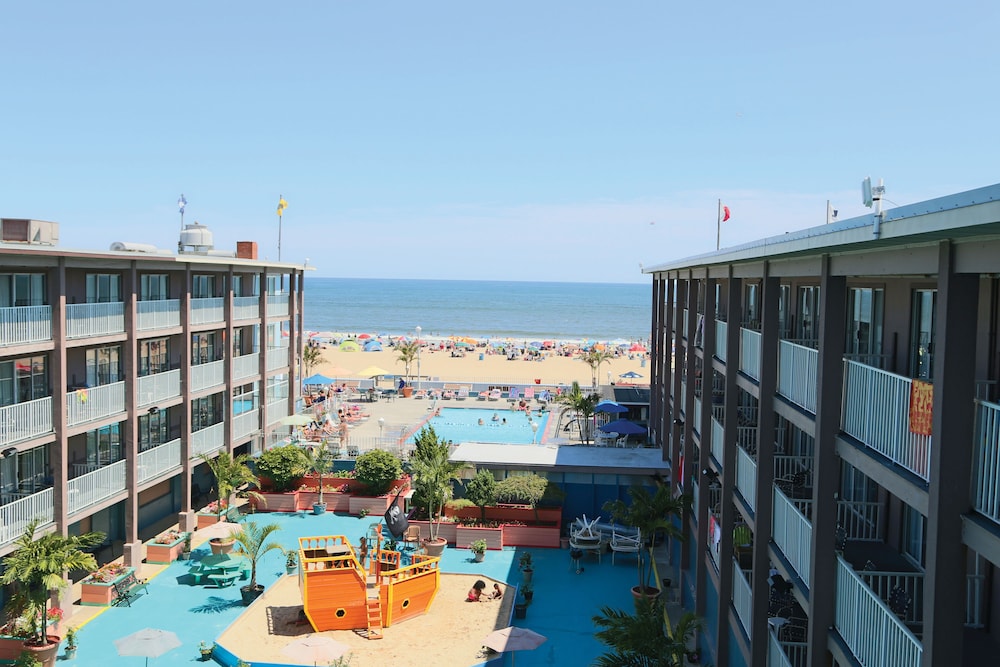 Flagship Oceanfront 1/39