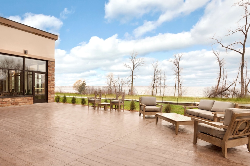 Country Inn and Suites By Radisson Bemidji MN 1/42