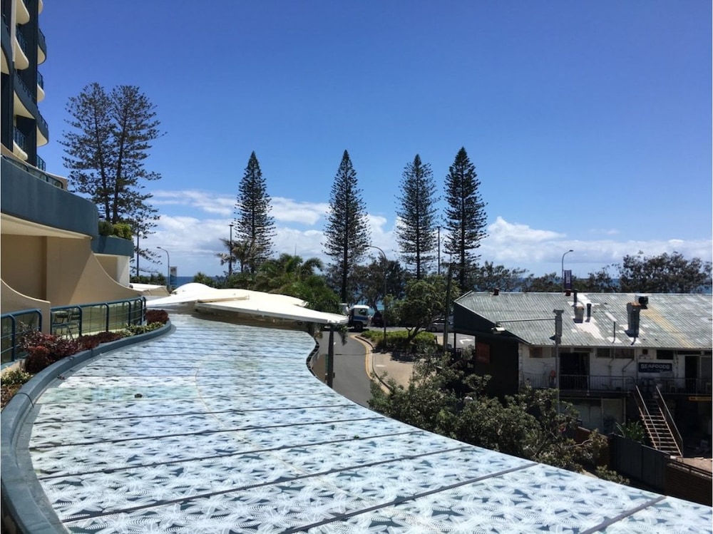 LANDMARK RESORT 40/73