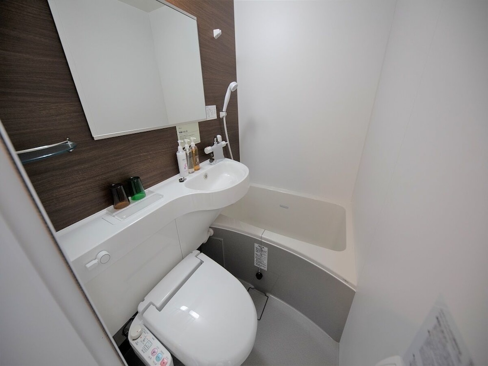 Super Hotel Lohas Hakata Station Chikushi Exit 35/36