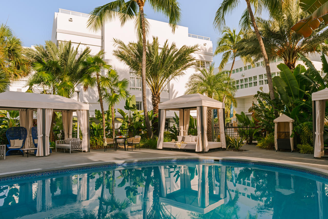 Kenmore Village Hotel, South Beach 42/43