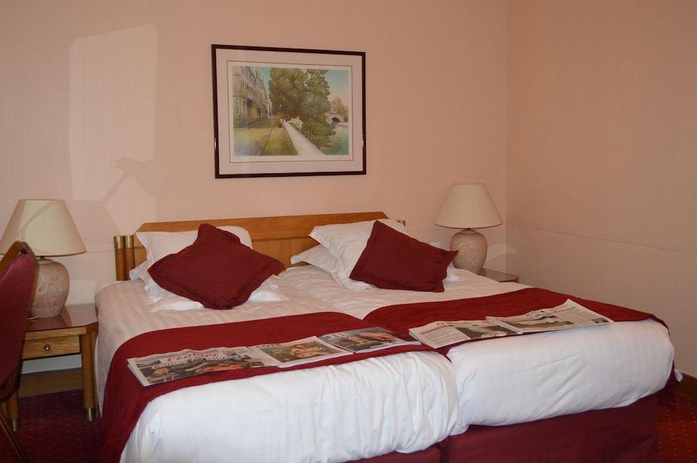 6VH Hotel 6/50