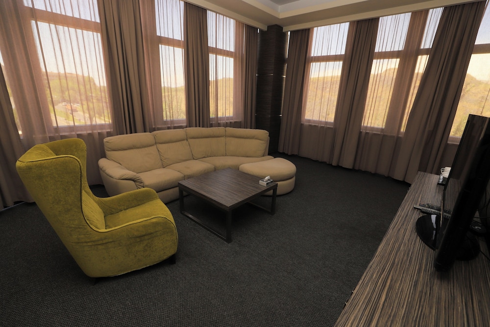 President Hotel 30/55