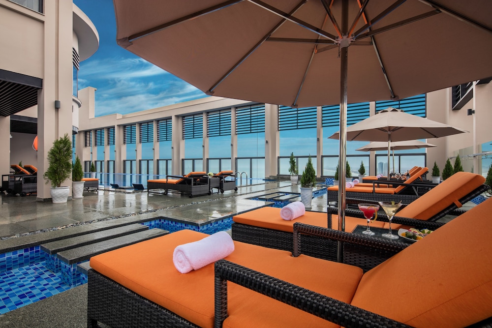 Altara Suites Da Nang 21/50