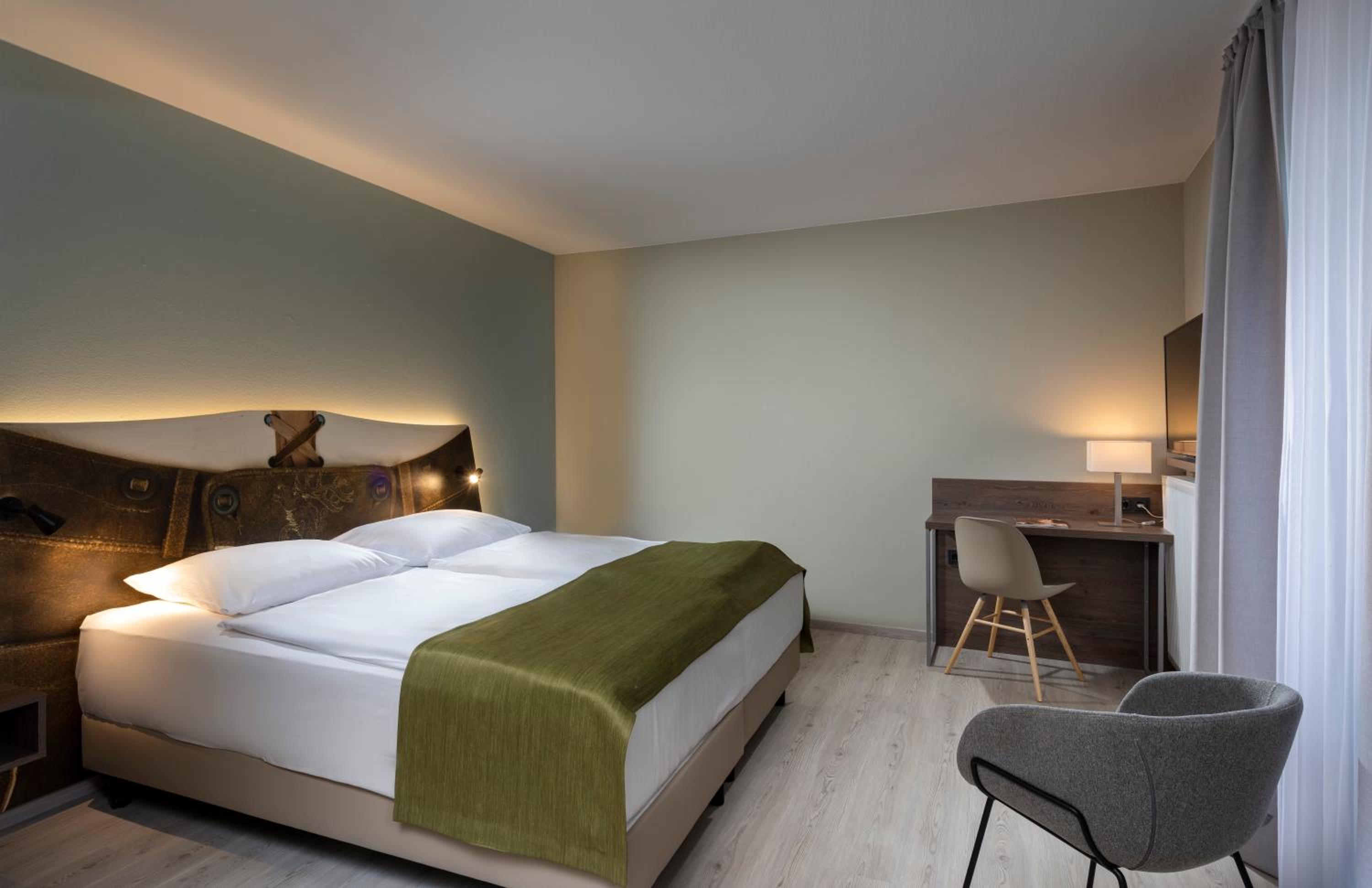 Standard, King Bed, Ibis Styles Rosenheim 3/8