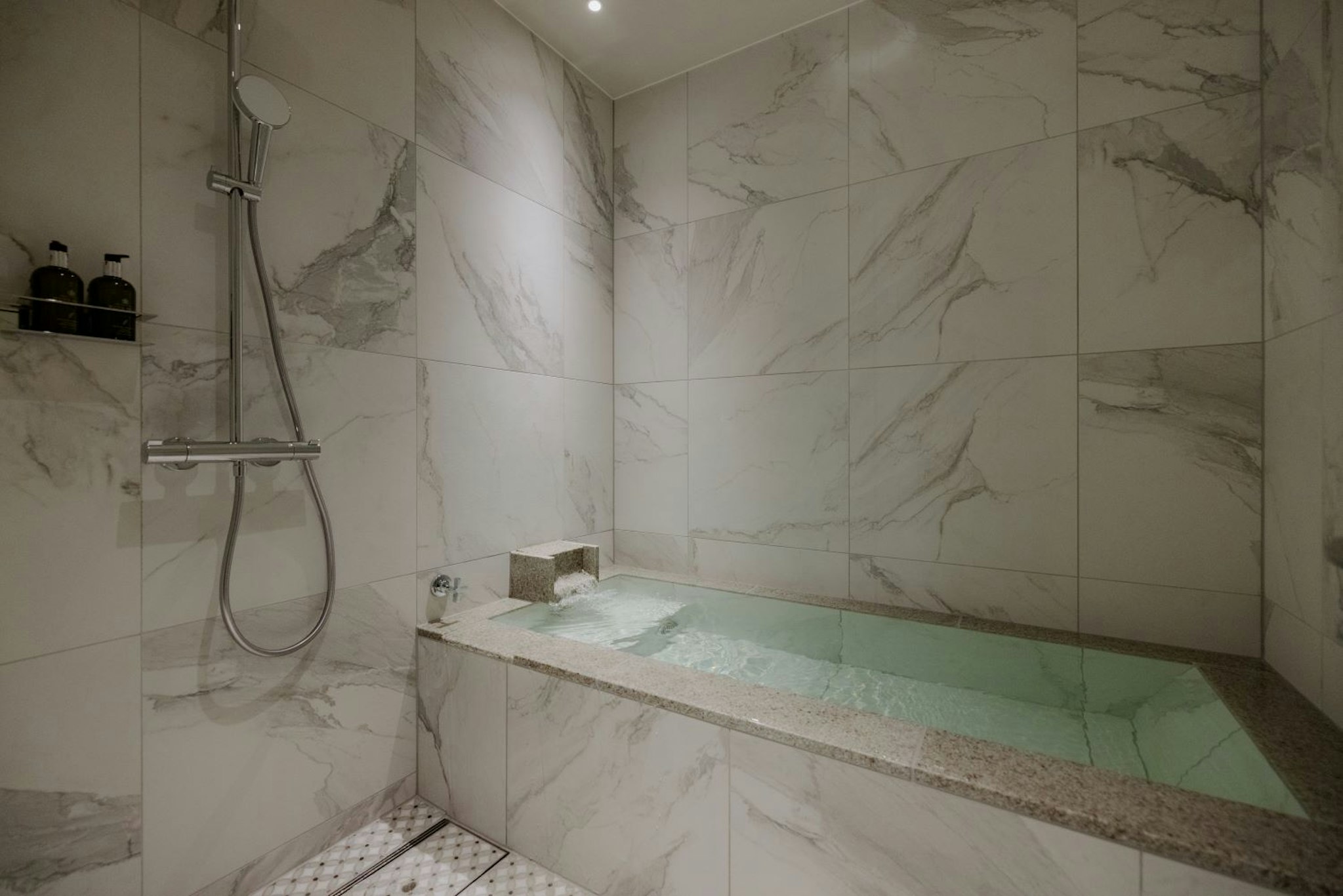 MAMPEI HOTEL 2/5