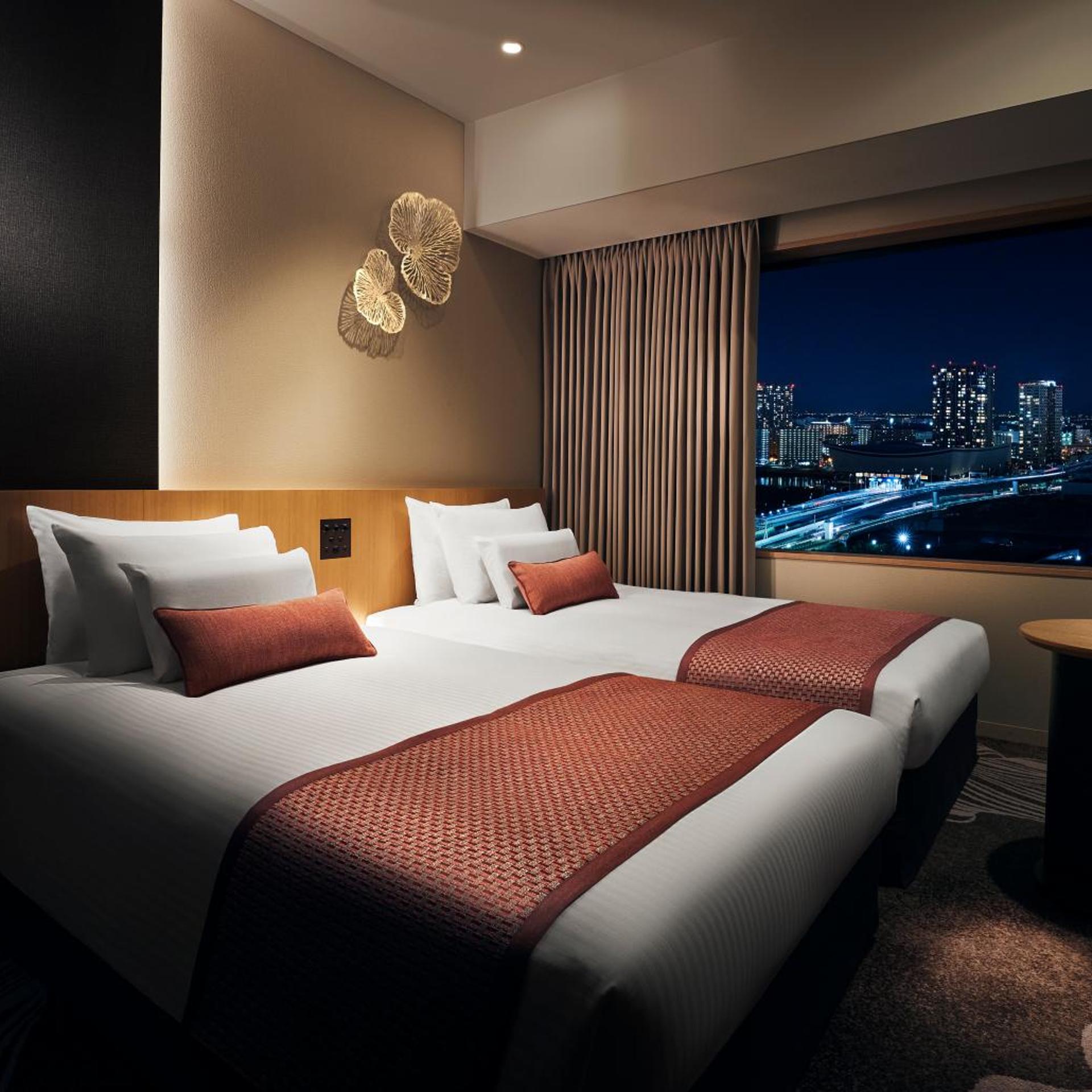 PLUS, MODERATE, TWIN BEDS