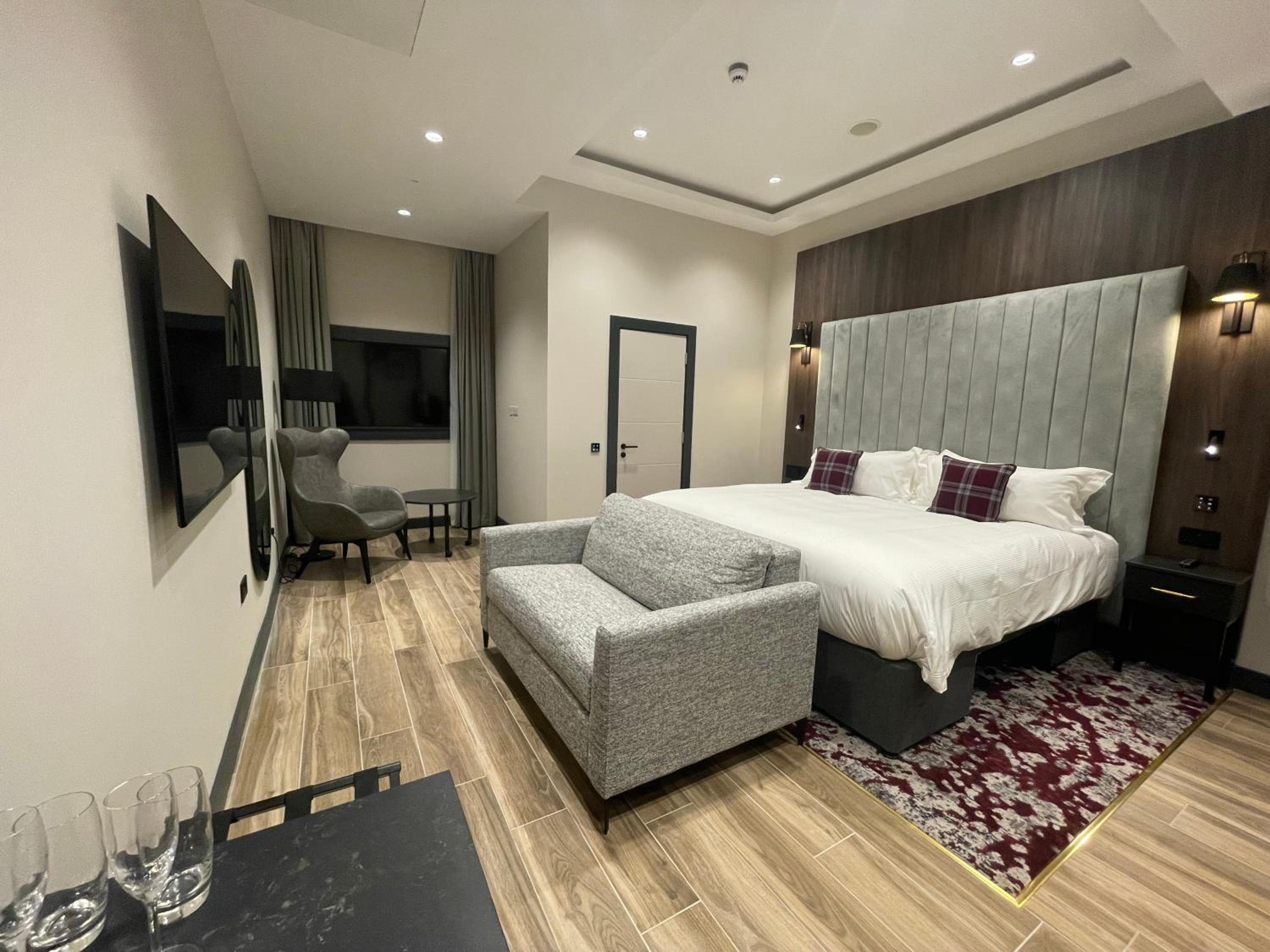 غرفة تنفيذية، Tynecastle Park Hotel 2/7
