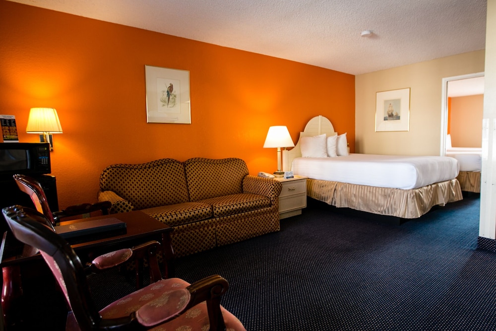 Anaheim Carriage Inn 11/32