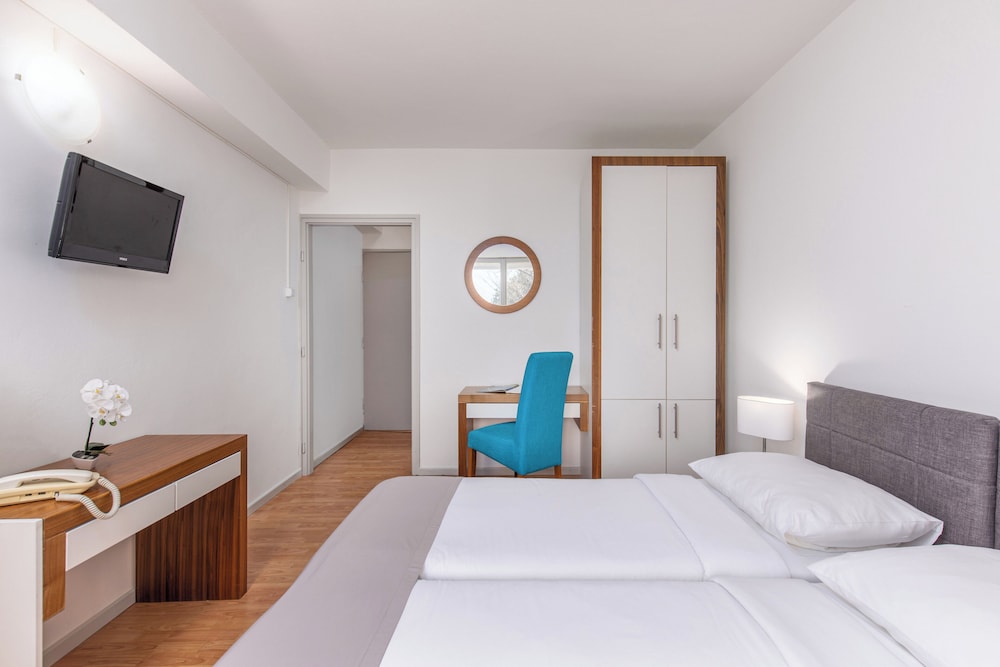 Hotel Zagreb 3/16
