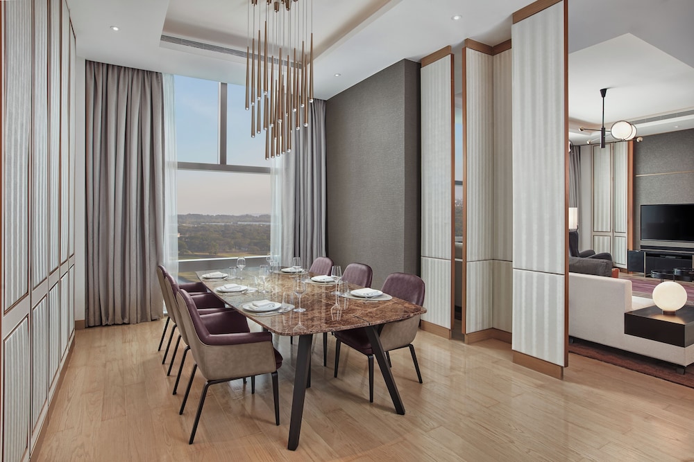 Swissotel Clark Philippines 36/60