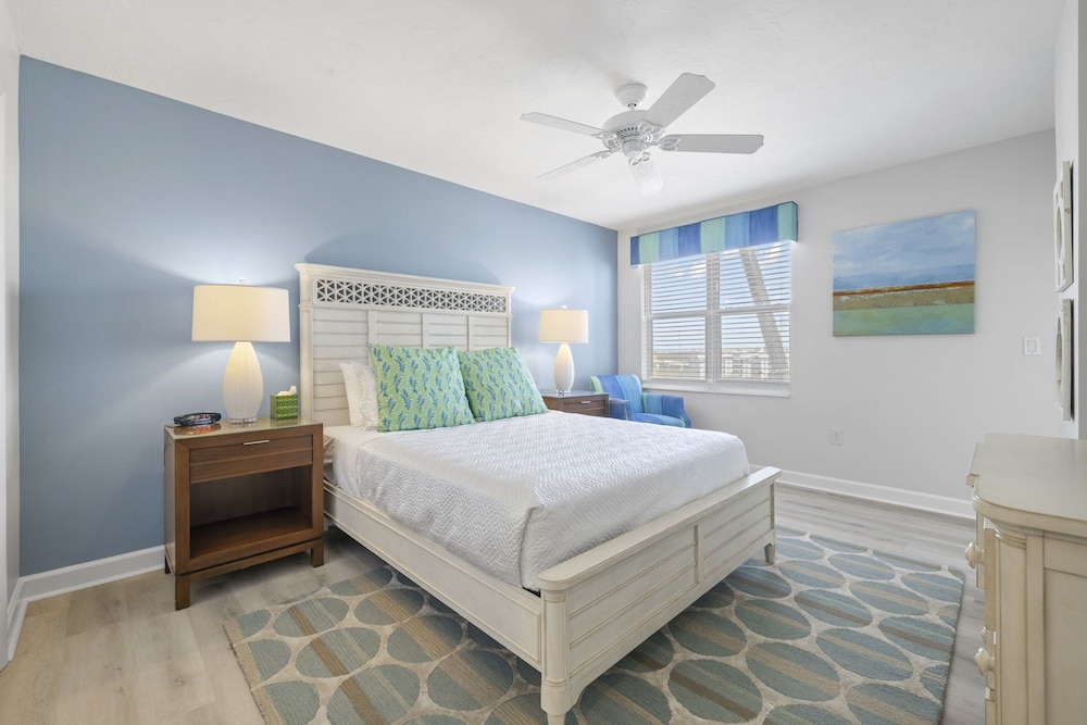GullWing Beach Resort 33/50