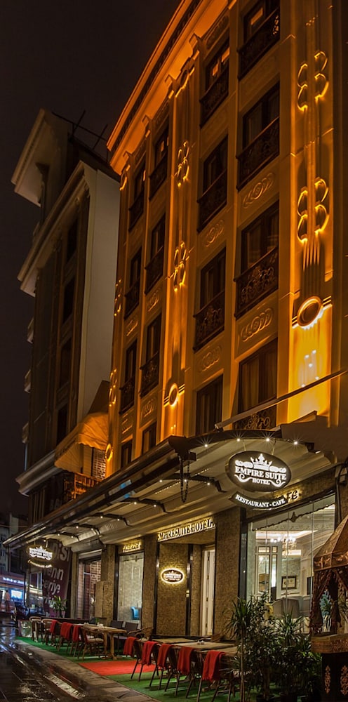 Empire Suite Hotel 4/32