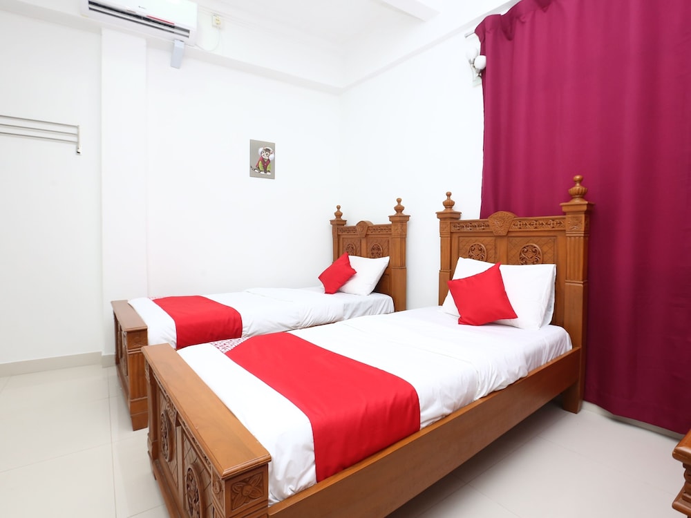Oyo 89435 Nusantara Group Hotel 10/17