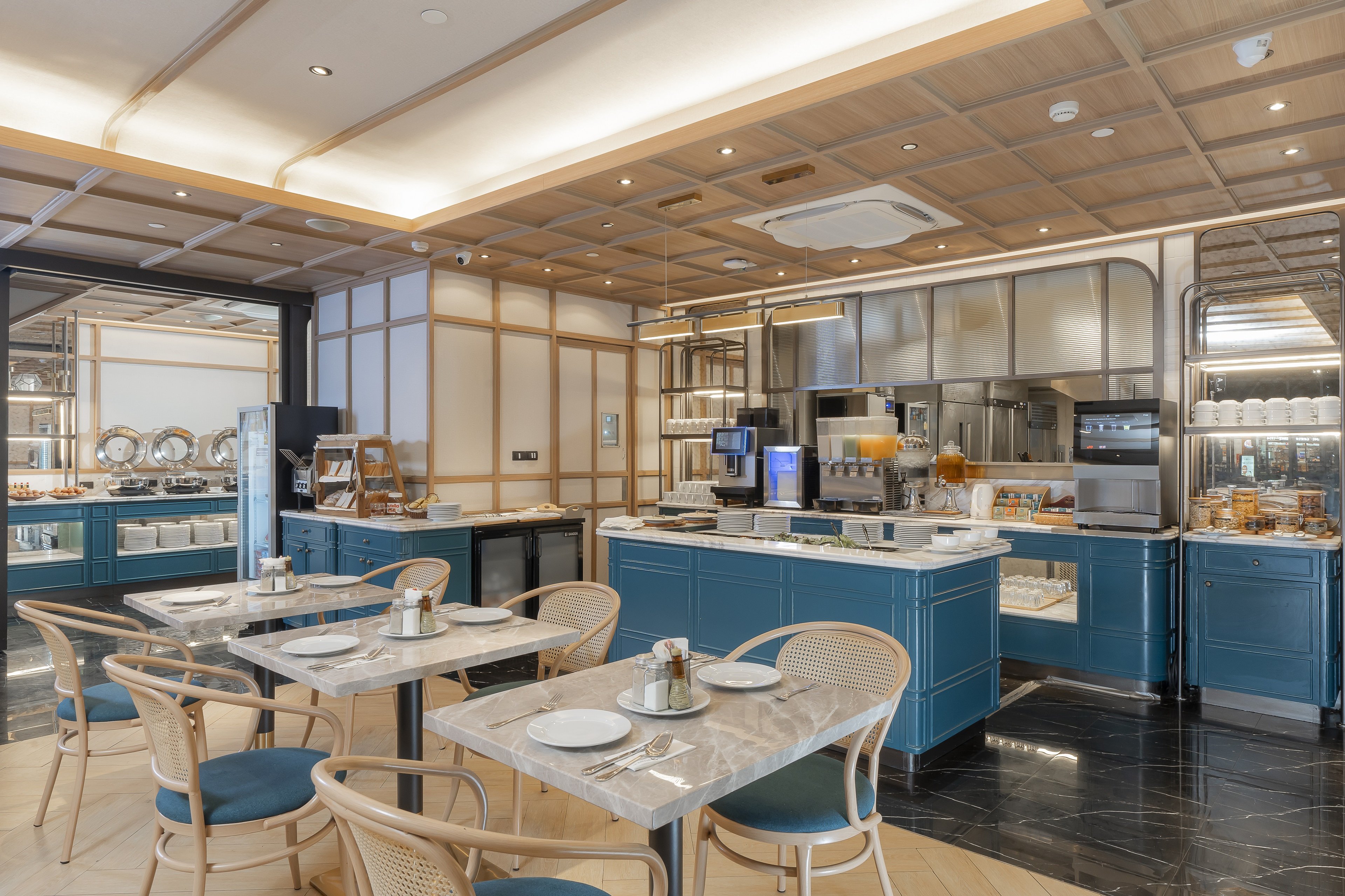 Staybridge Suites Bangkok Thonglor 58/80