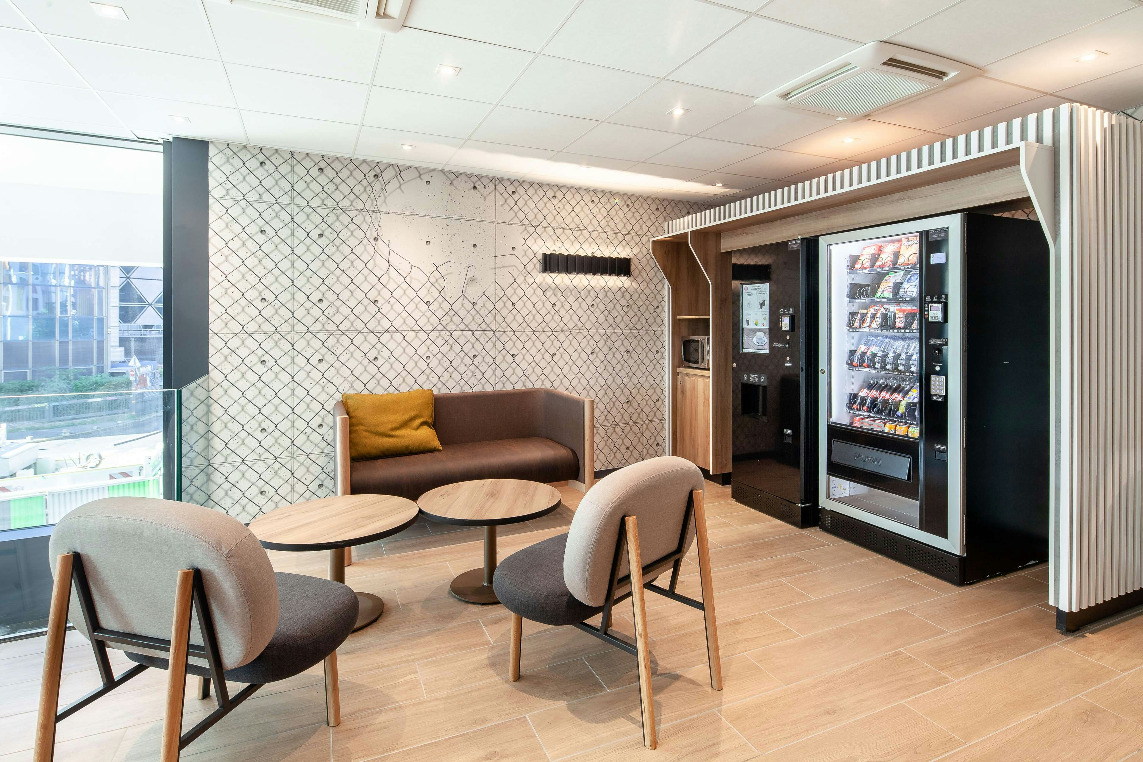 B&B HOTEL Paris Porte de Bagnolet 26/47